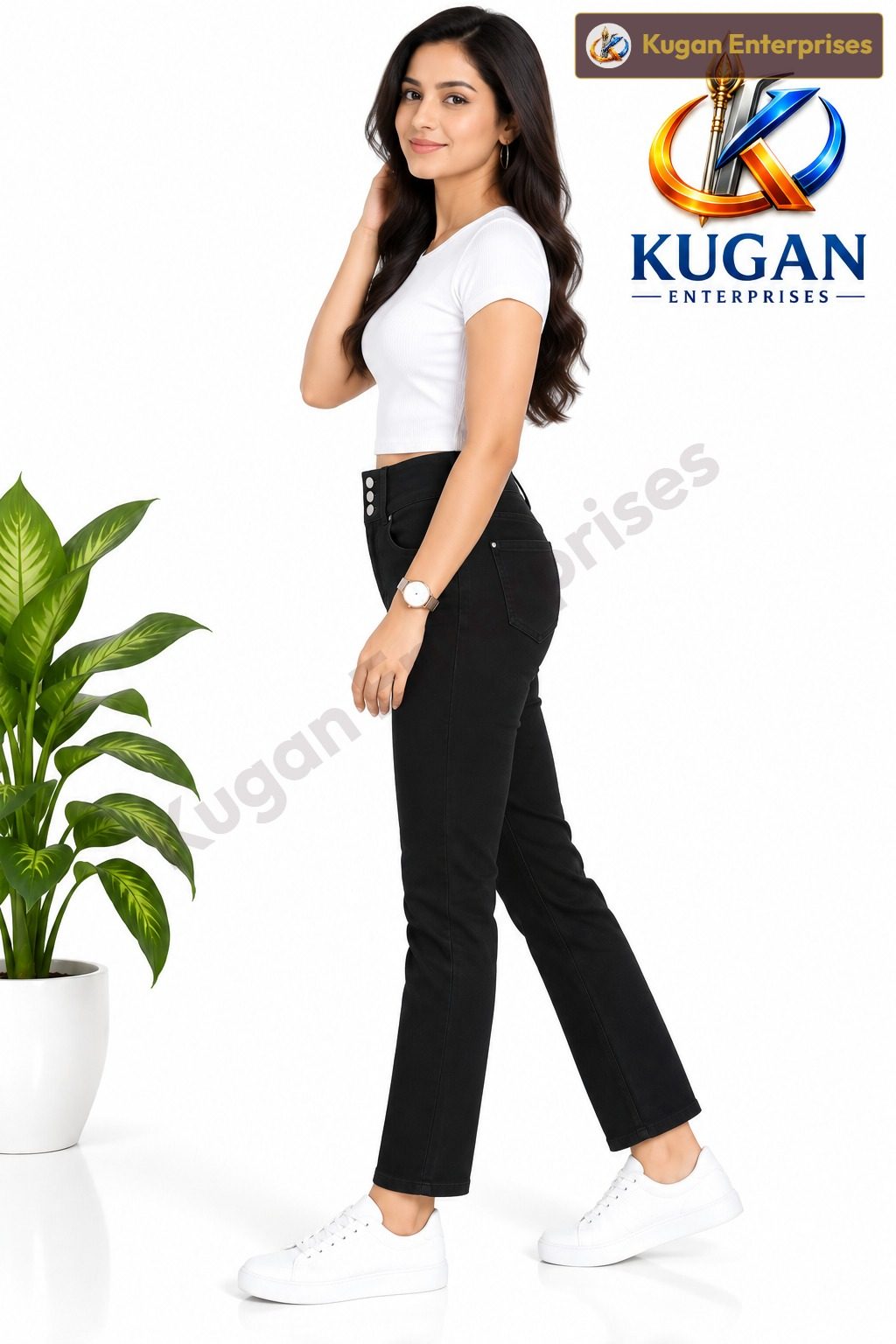 Women’s Black 3-Button Ankle-Length Jeans